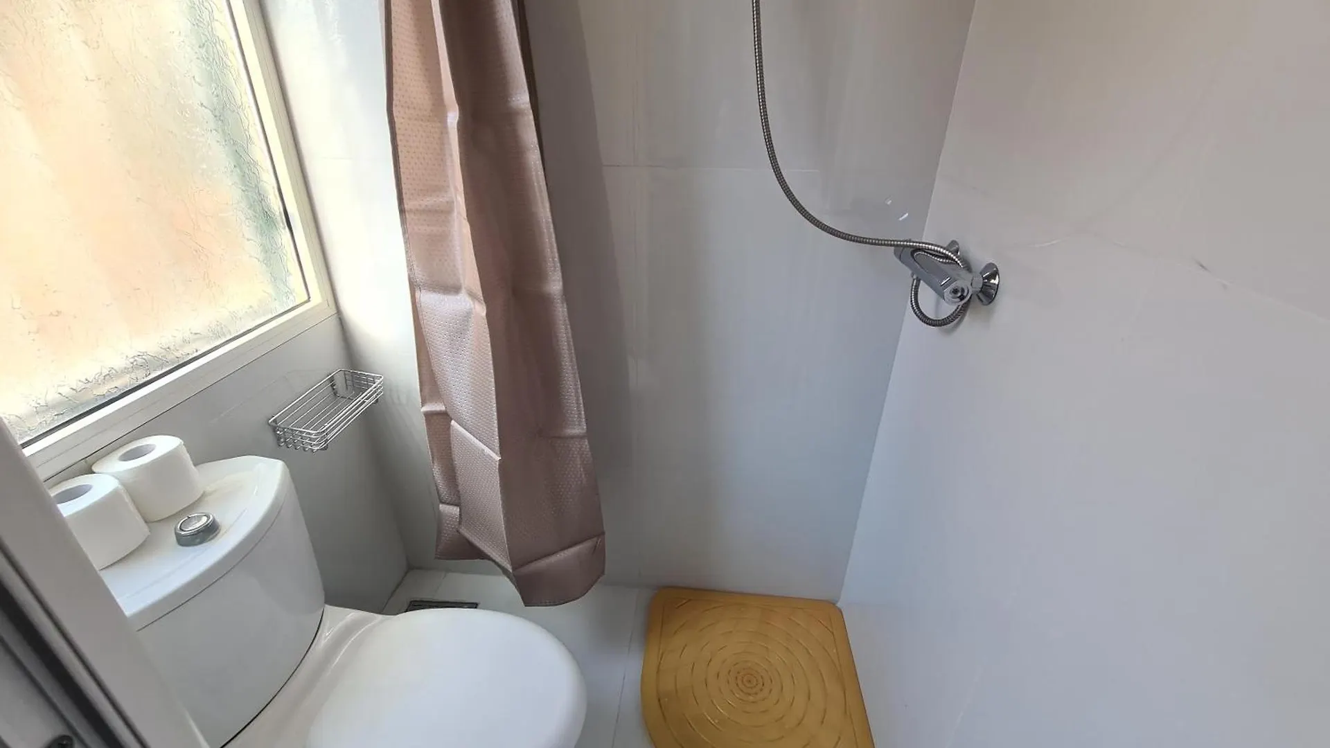Kupola 2 Apartments Τίρανα 0*,  Αλβανία